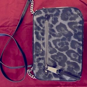 Printed shoulder bag